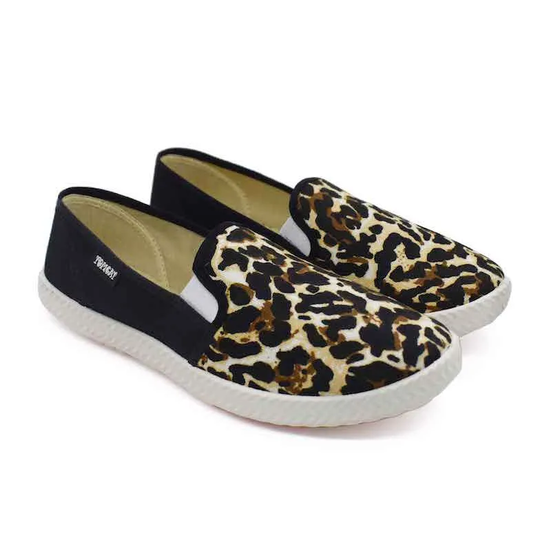 Streetwear Style Walkable Comfort Tomcat Slip-On Canvas Shoes - Leopard