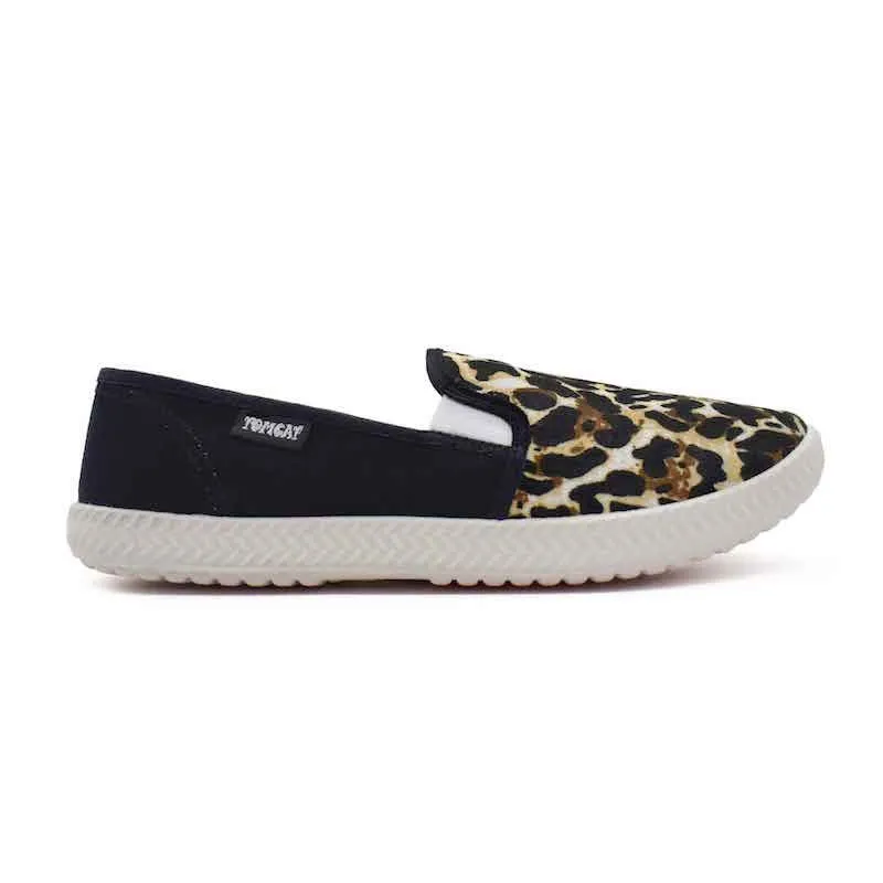 Sleek Fit Tomcat Slip-On Canvas Shoes - Leopard