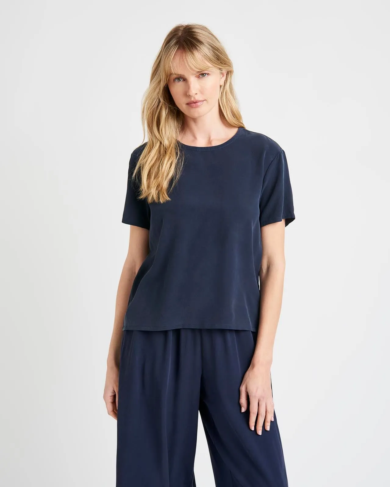 Raw Edge Hem Complementary Colors Alessandra Silk Tee