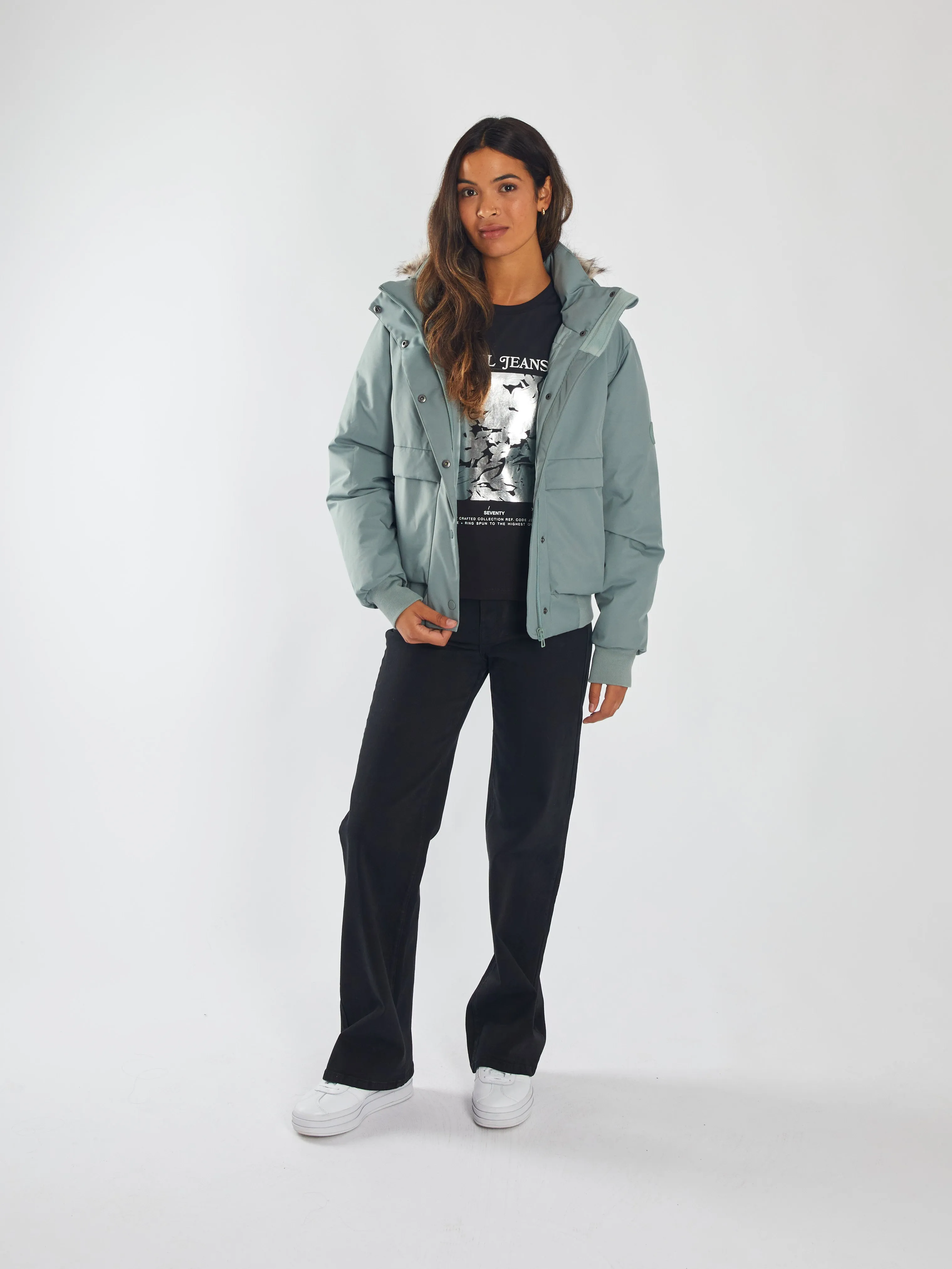 Evelyn Jacket Sage Leaf Sealed Seams