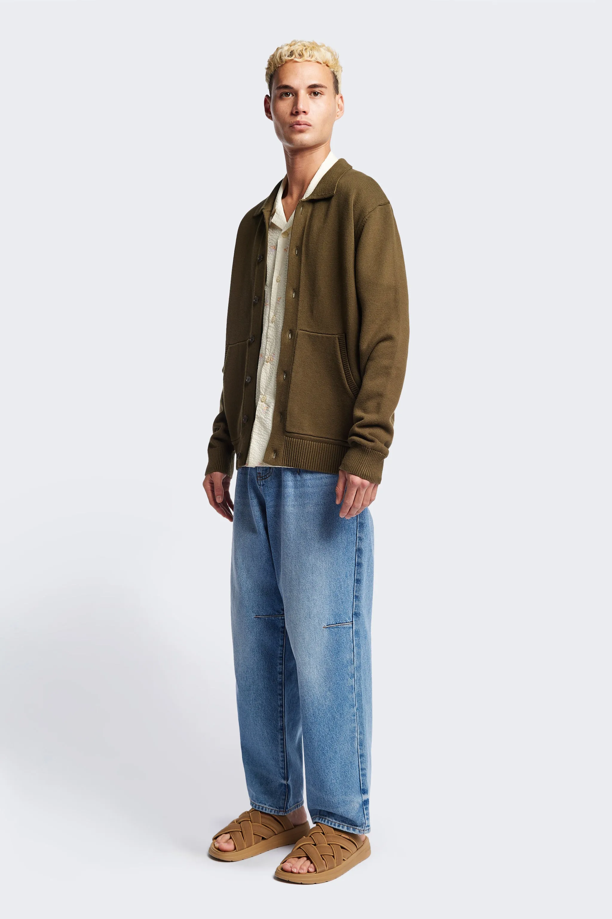 Mid Season Cold Warmth Anvil Collar Cardigan Olive