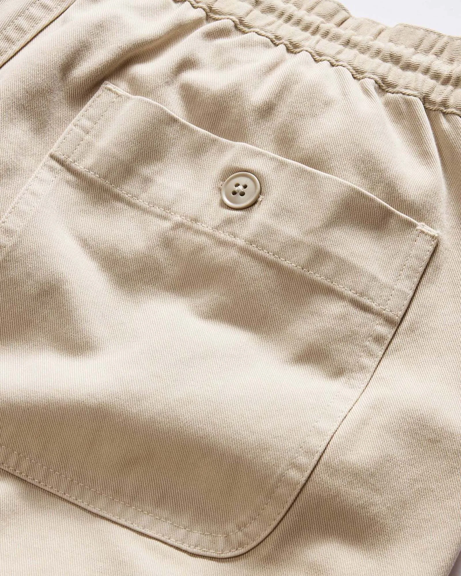 school clothing The Apres Short in Organic Aged Stone Foundation Twill