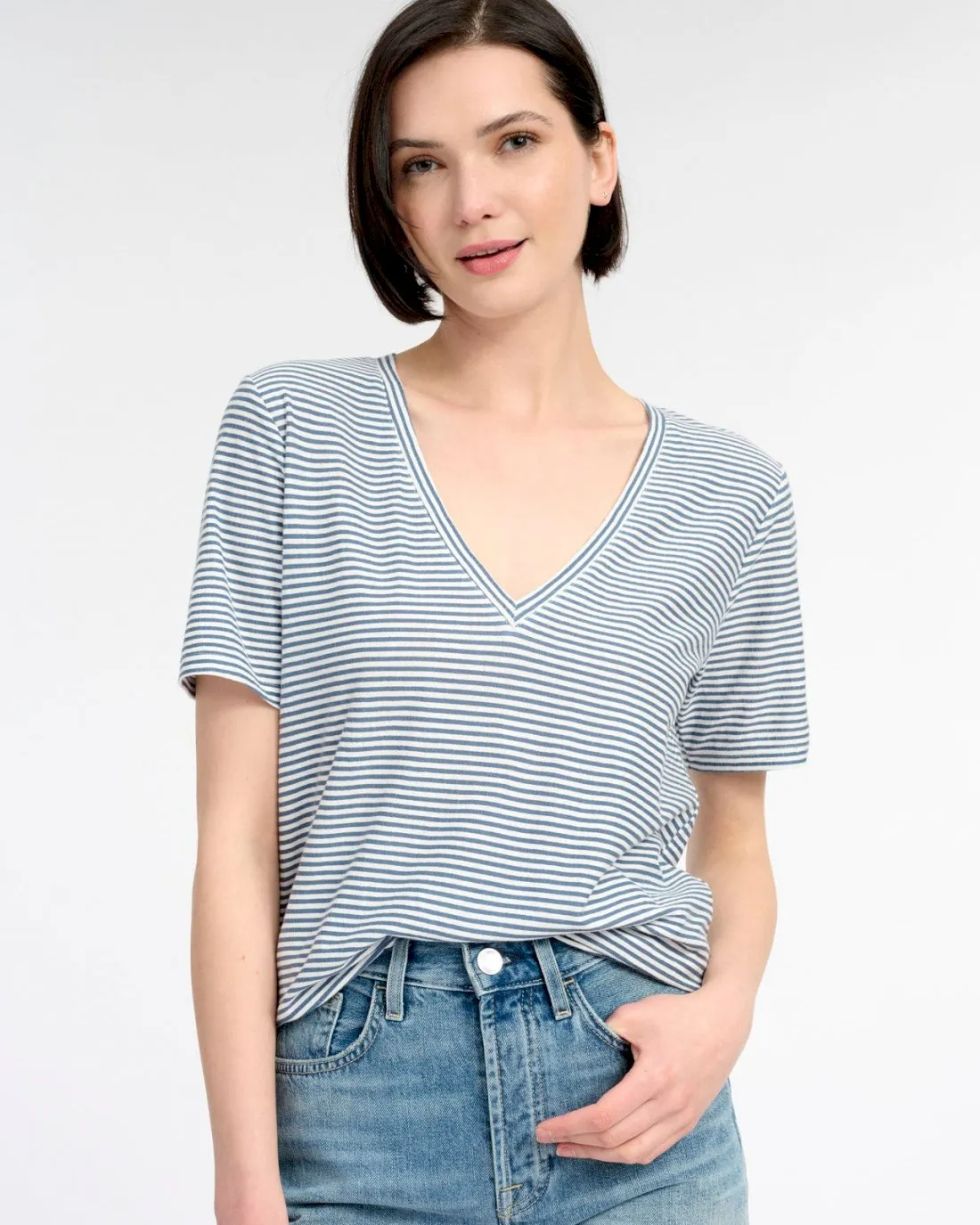 Breathable Wearable Smart Fit Skyla V-Neck Tee