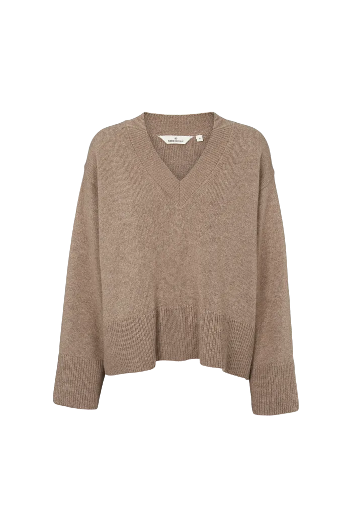 Cady V. Neck - Greige Royal Ease