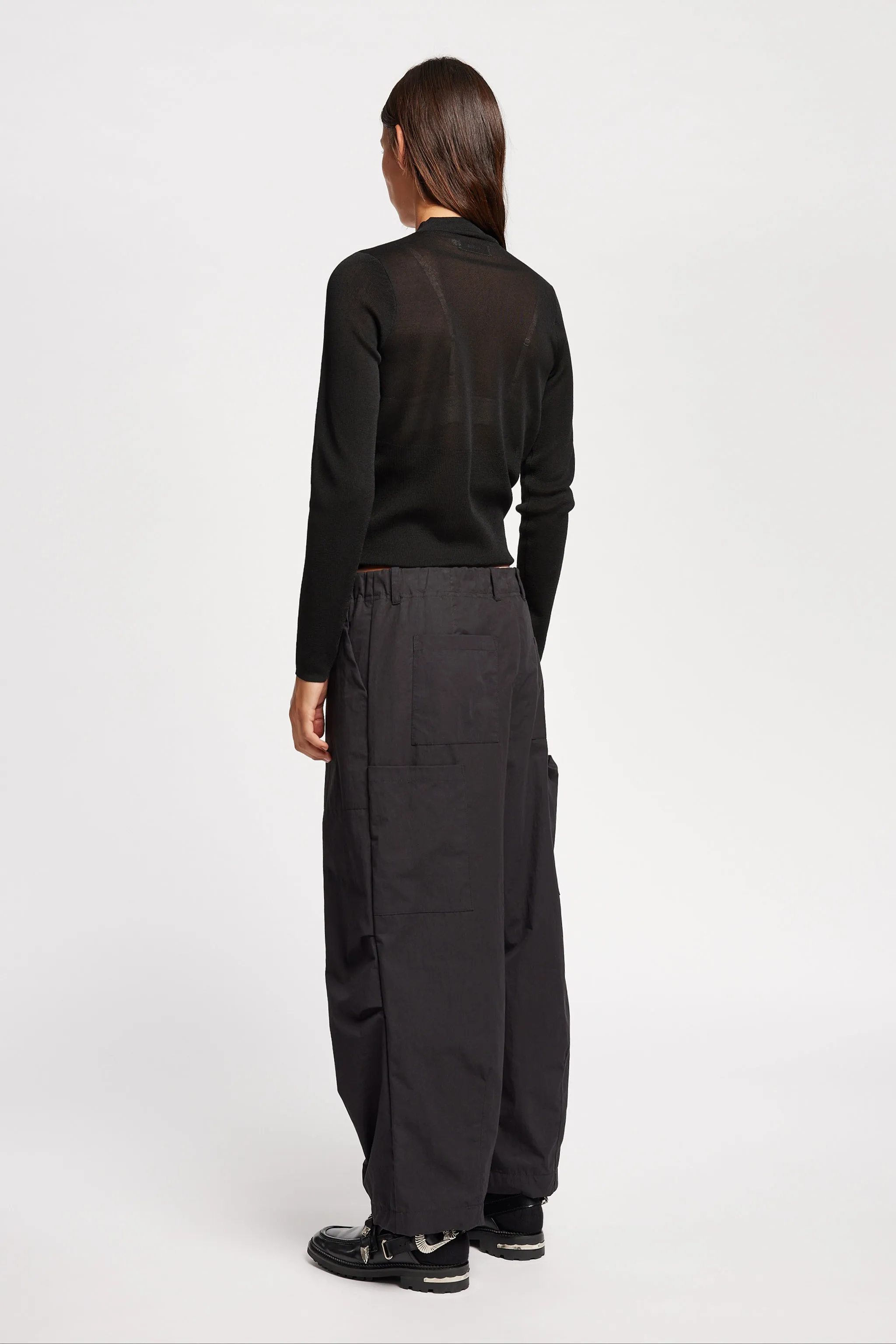 Relaxed Armhole Fit Clarity Slim Knit Black