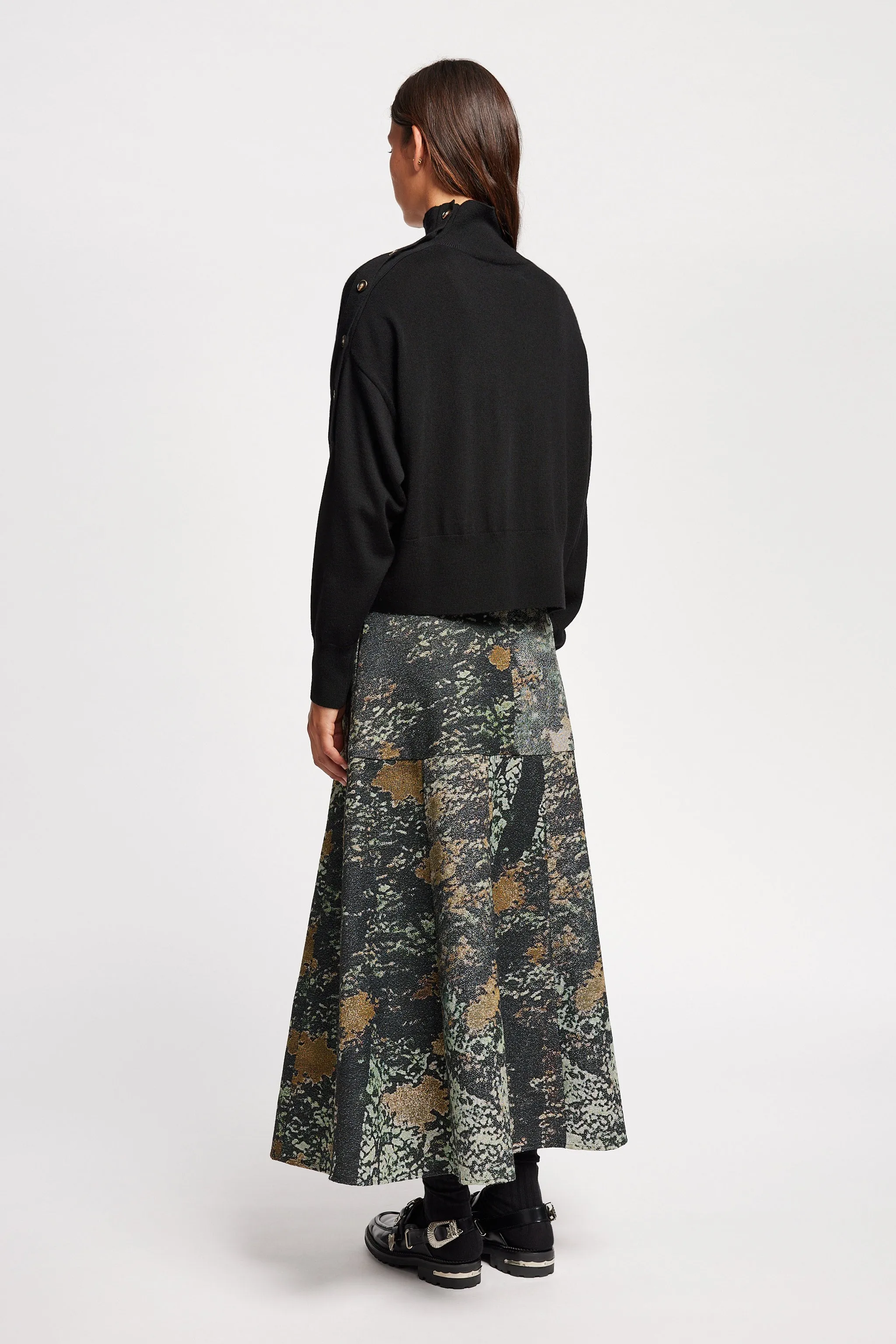 Impart Mock Neck Knit Black Breathable Knit Fabric Basic Style