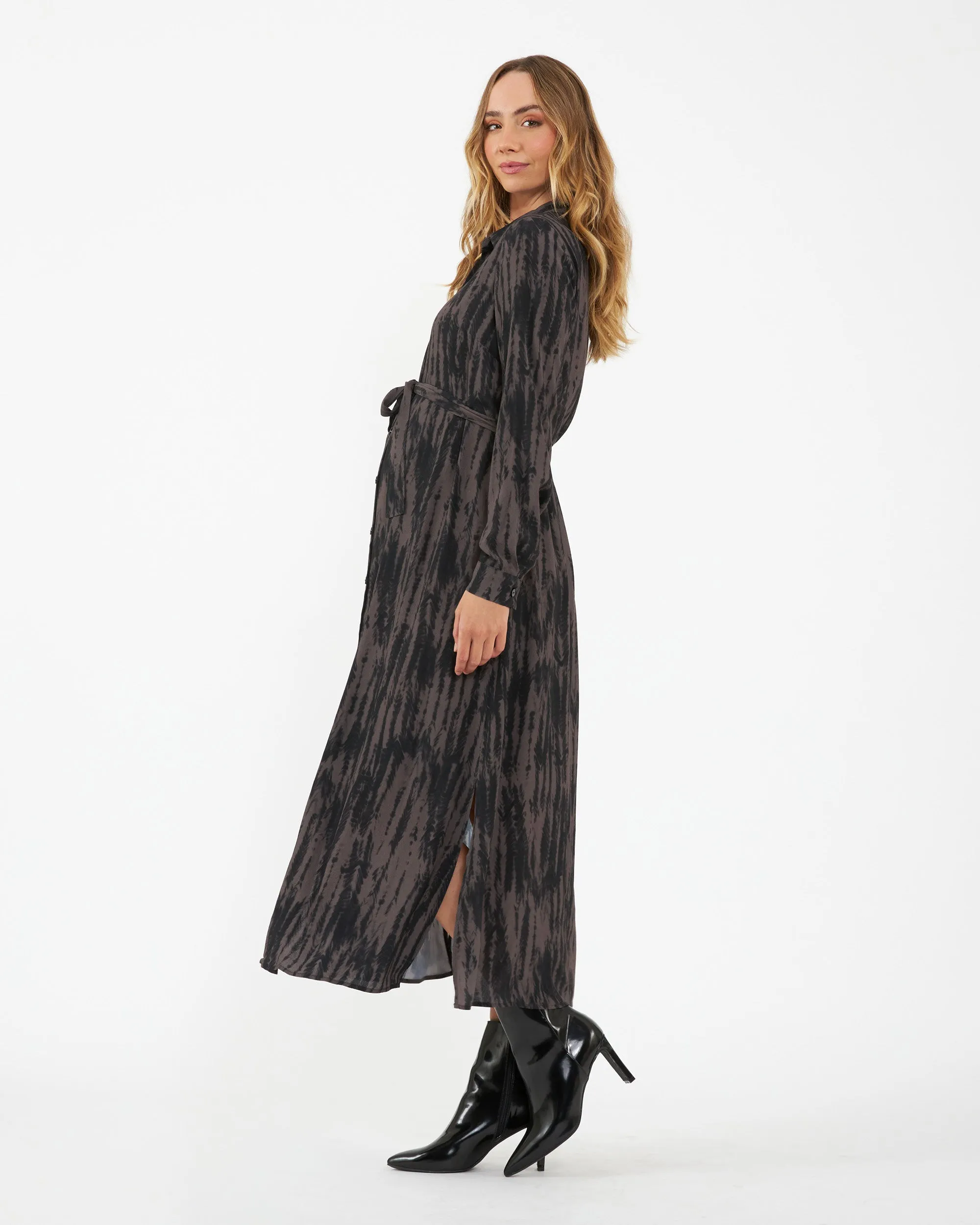 Sylvia Shirt Dress  Mocha / Black Below knee easy access bra