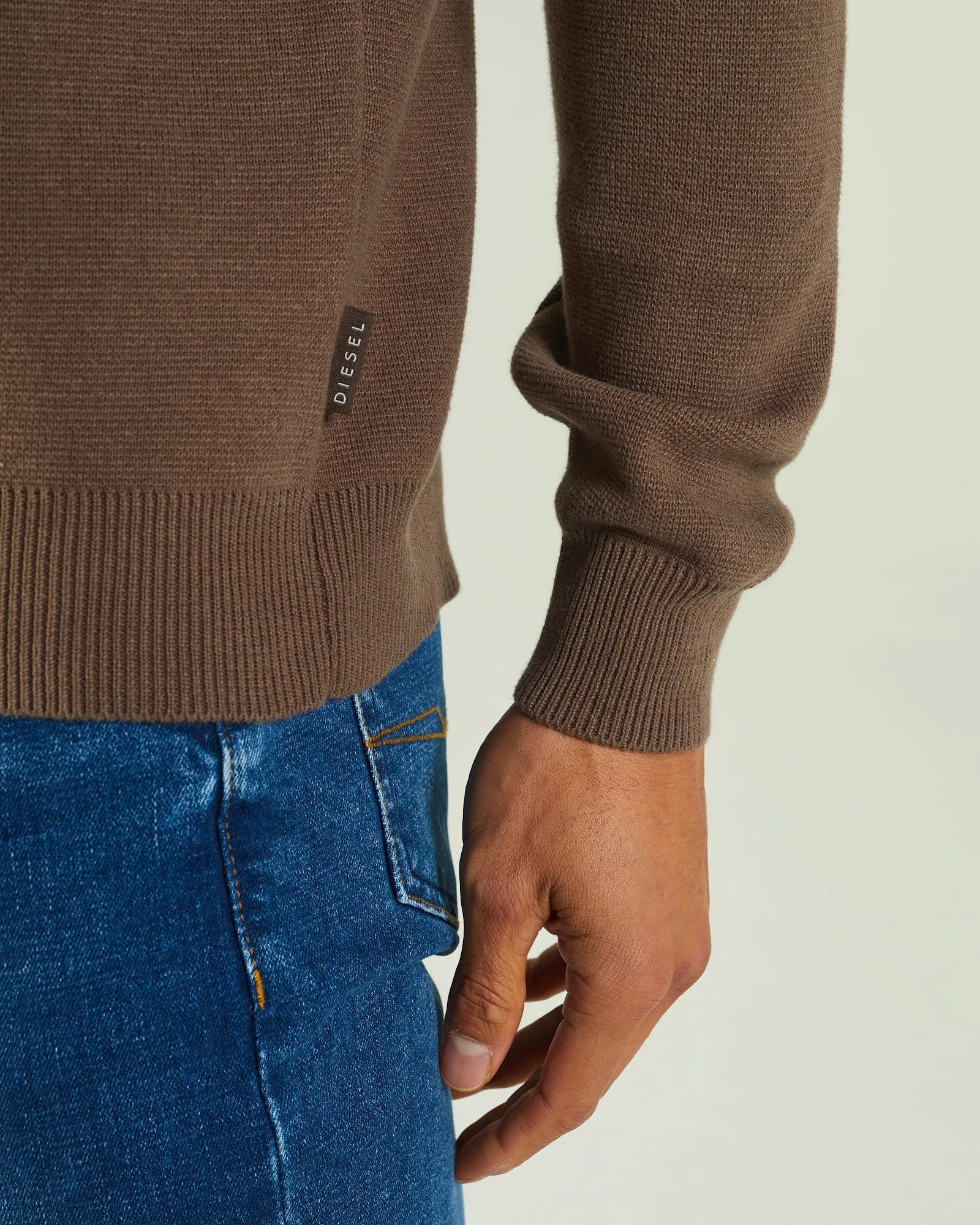 Overlock Edge Finish Eden Sweater Siltstone