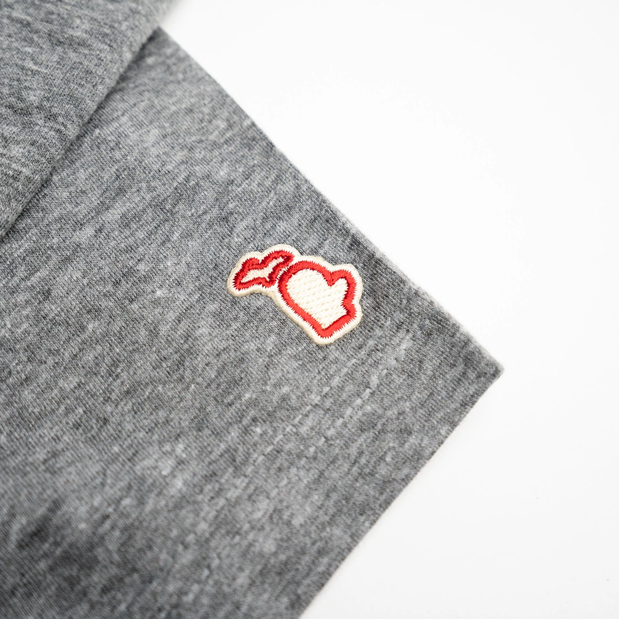 UP NORTH TRIANGLE (UNISEX) Soft Knit monochromatic