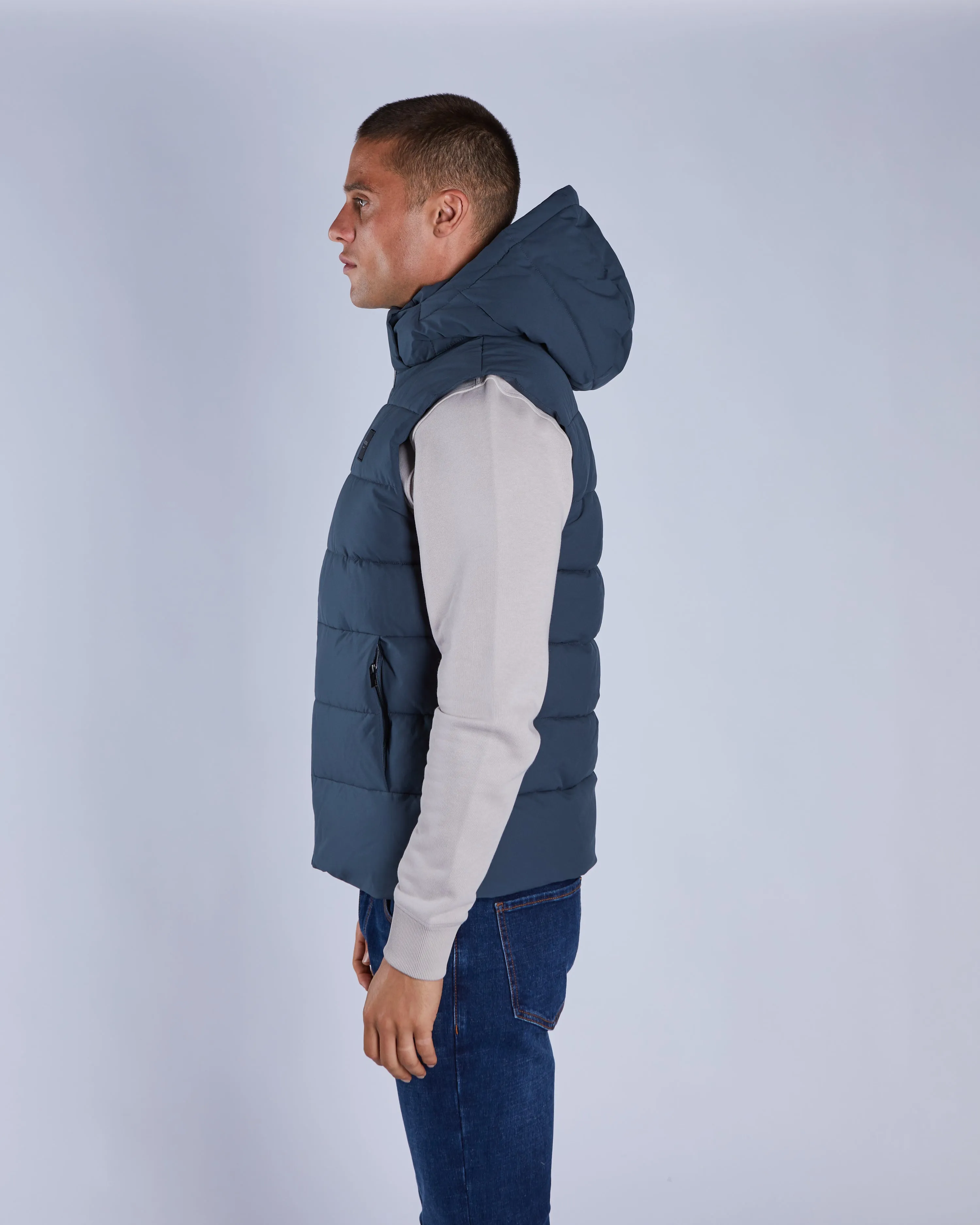 Dennis Gilet Petrol Blue Modern Travel Look