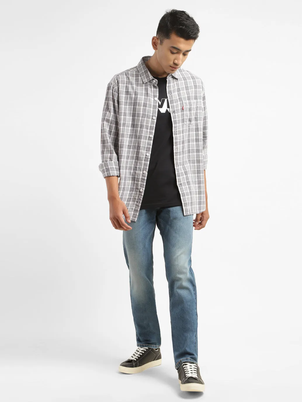 Distressed Details Men's 511 Blue Slim Fit Mid Rise Jeans