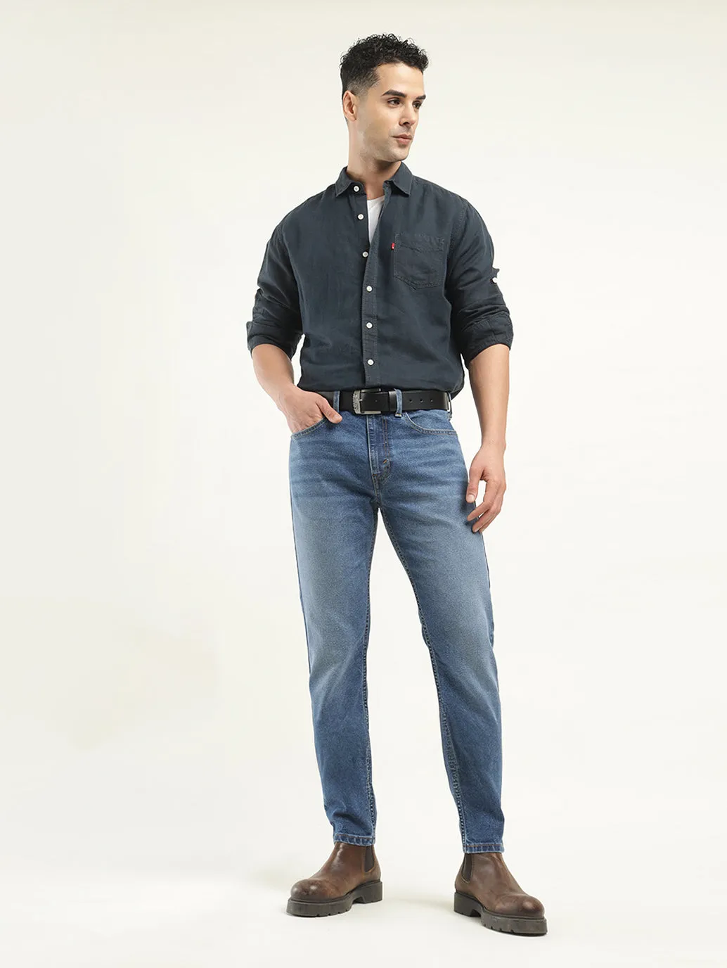 Durable Minimalist Style Party Look Outfit Combo Men's 512 Indigo Slim Tapered Fit Mid Rise Jeans