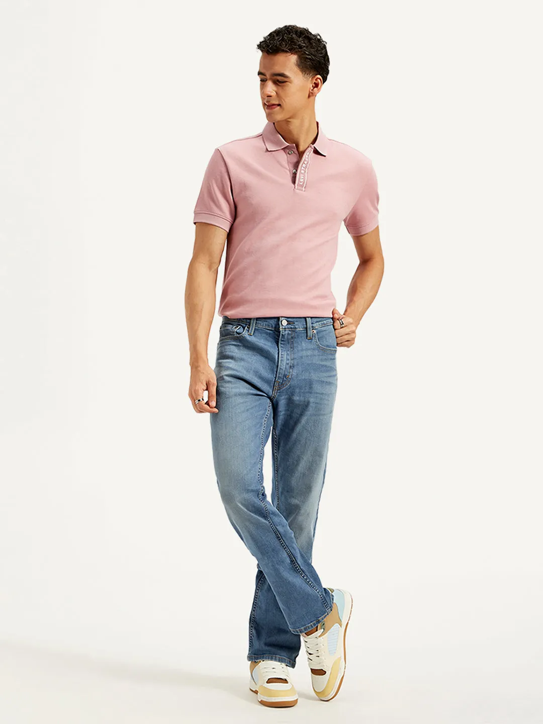 Men's 513 Blue Slim Straight Fit Mid Rise Jeans Outfit Base Beach Day Modern