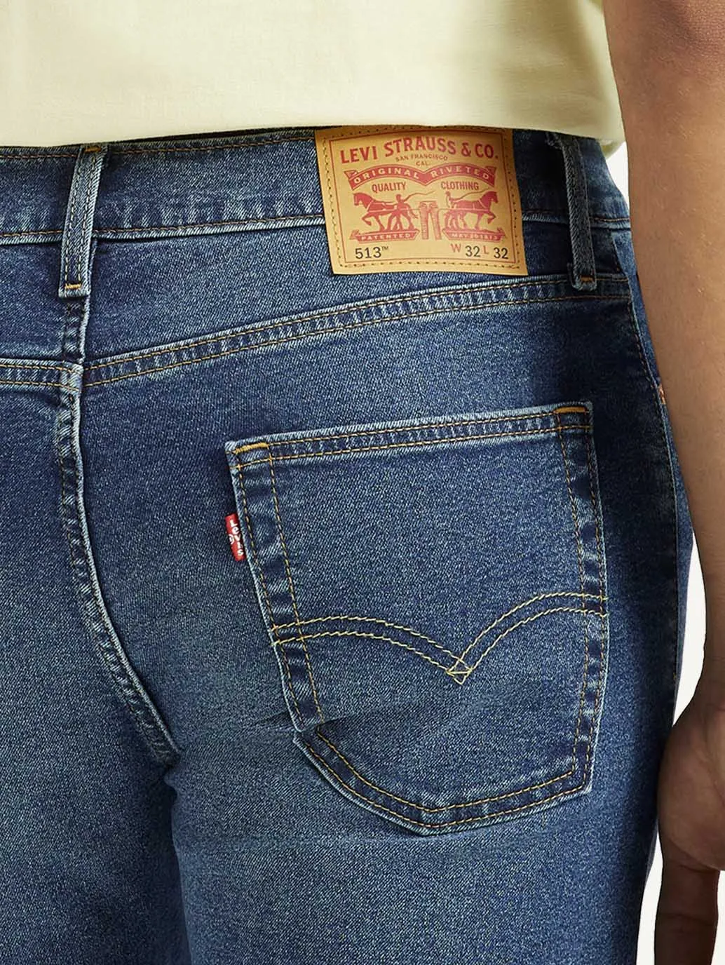 Men's 513 Dark Indigo Slim Straight Fit Mid Rise Jeans Relaxed Style Outdoor Enthusiast Evening Stroll Classic Fit Design