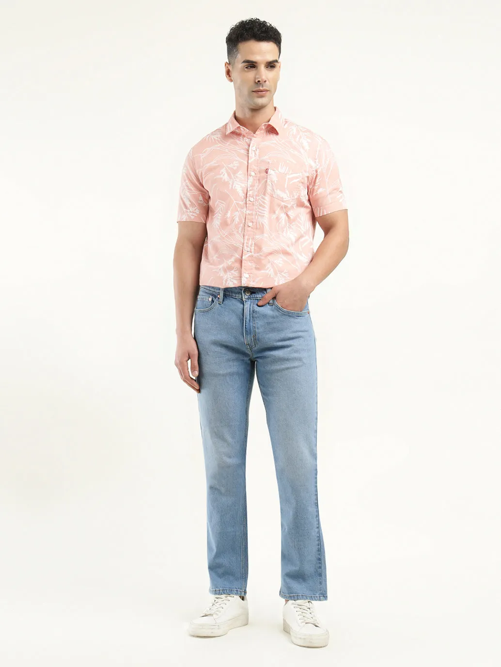 Neutral Choice Versatile Outfit Men's 513 Indigo Slim Straight Fit Mid Rise Jeans