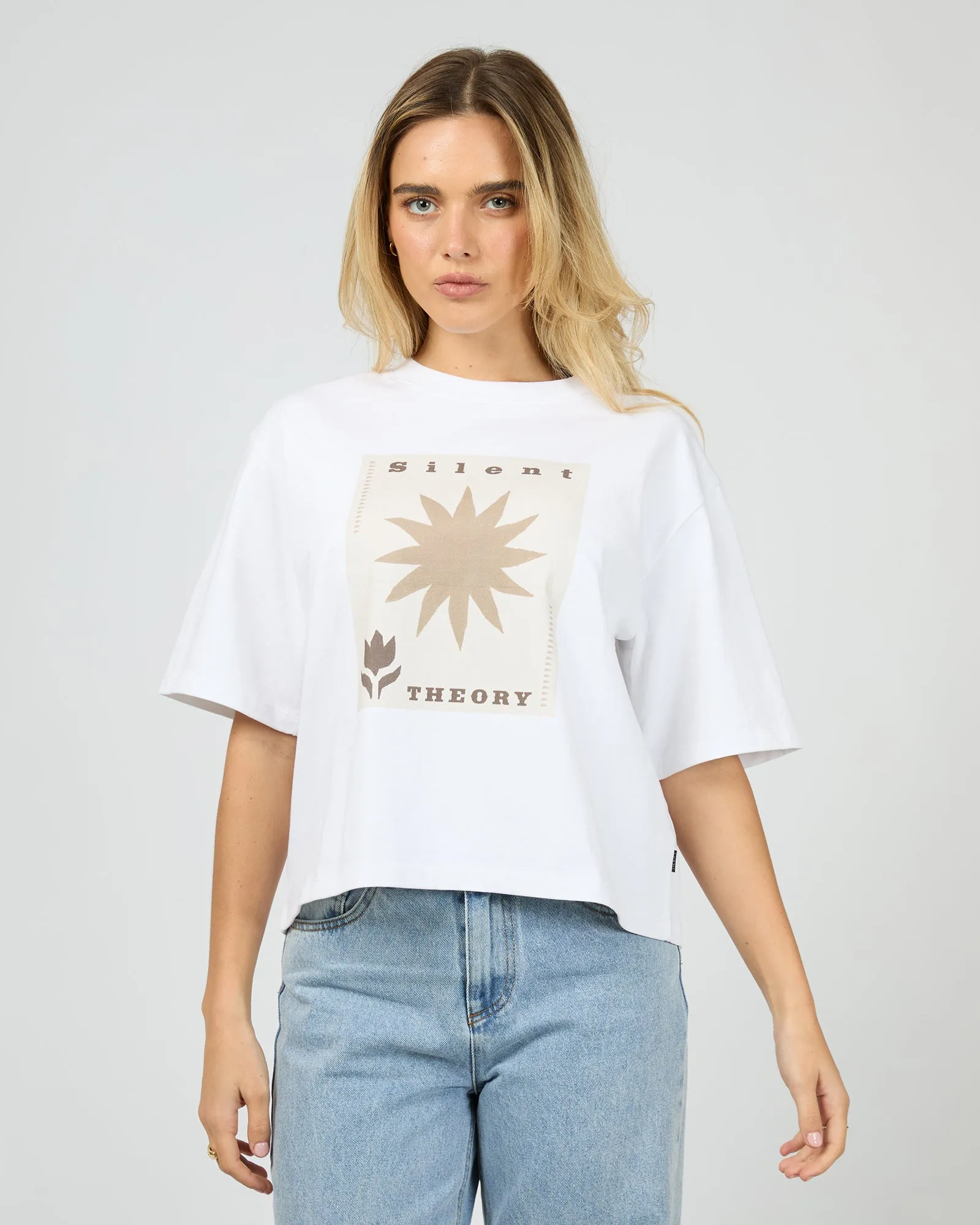 Poster Tee White easygoing look