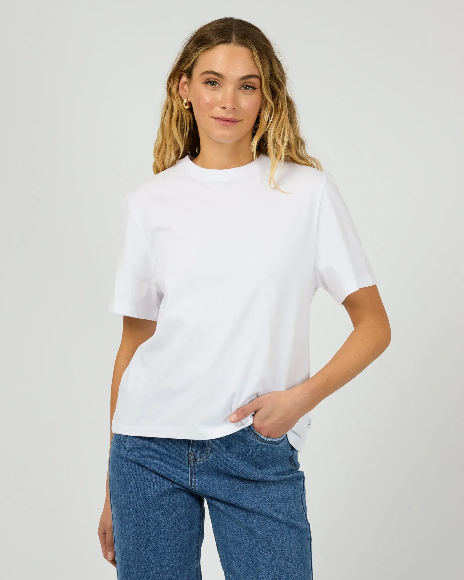 Go To Tee White Slim Silhouette