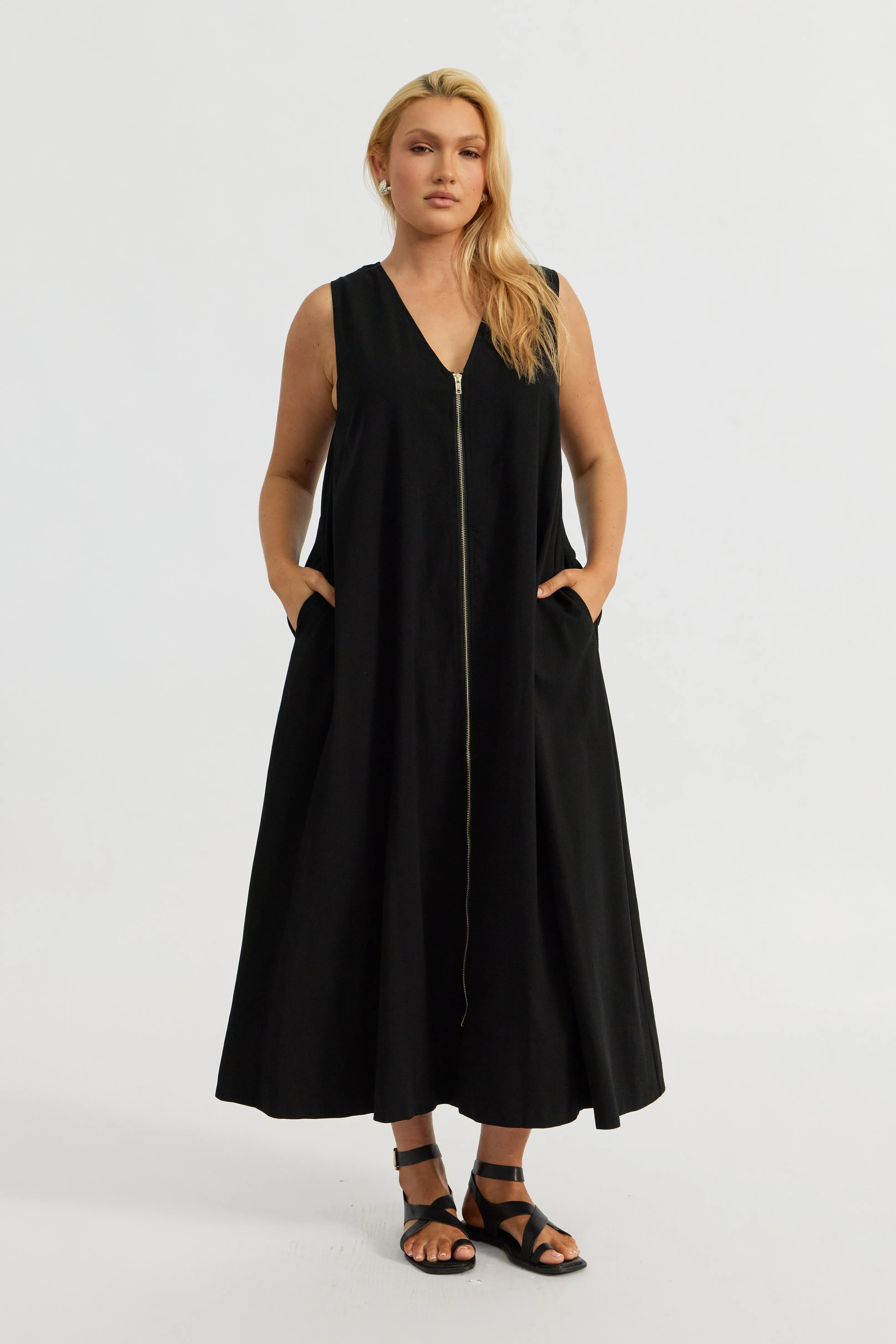 Gill Zip-Front Midi Dress - Black plush robe Lace trim