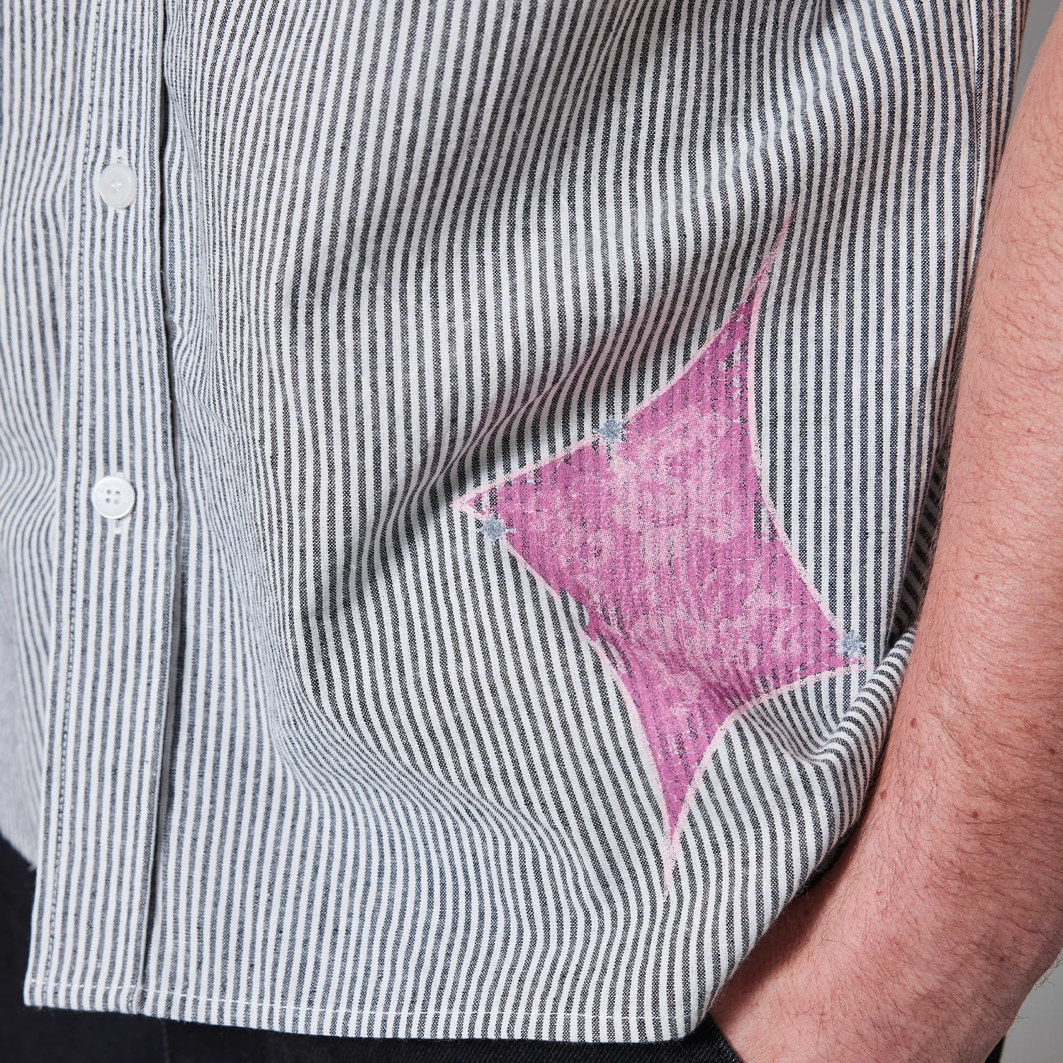 Petite Option Shimmer Effect Pass~Port Glint Workers Short Sleeve Shirt - Black