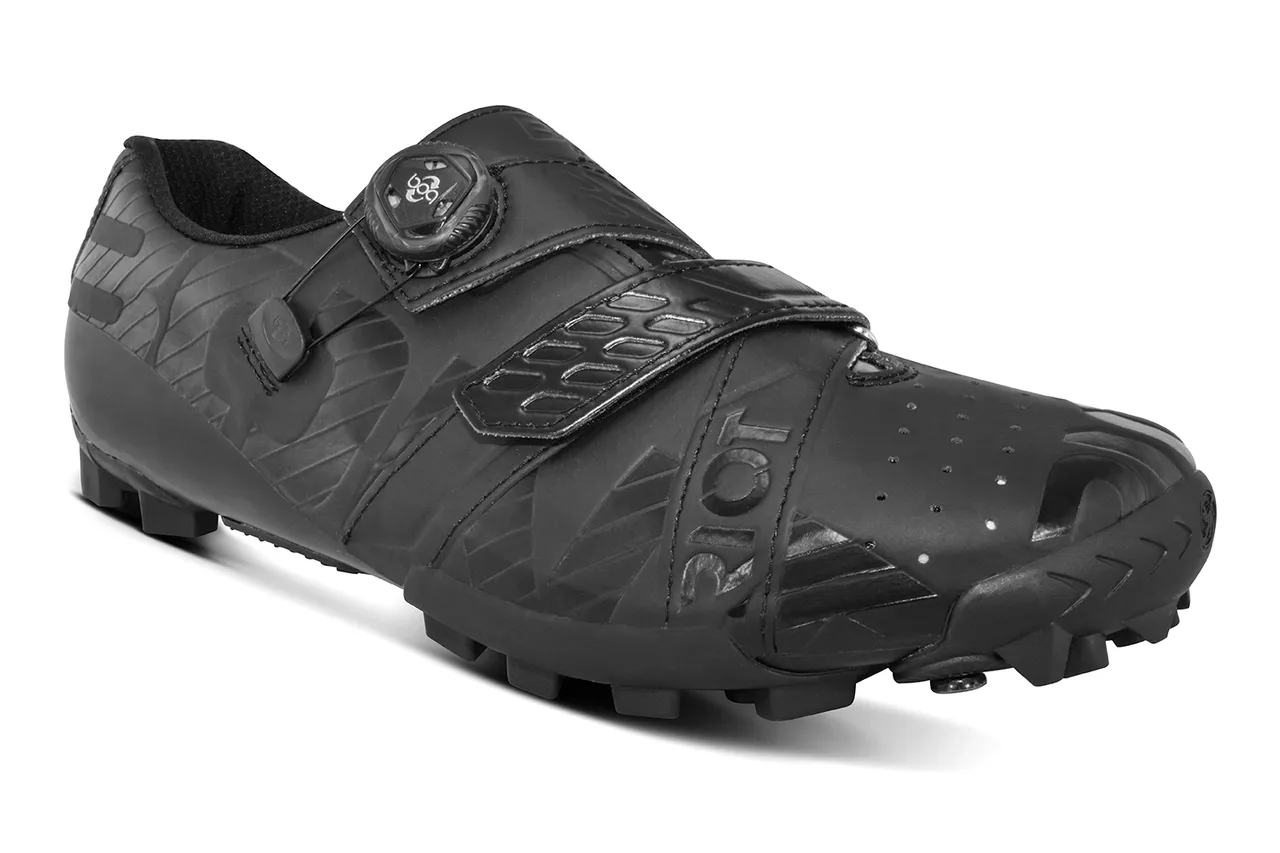 Riot MTB  Black/Black training shoe Toe Protection