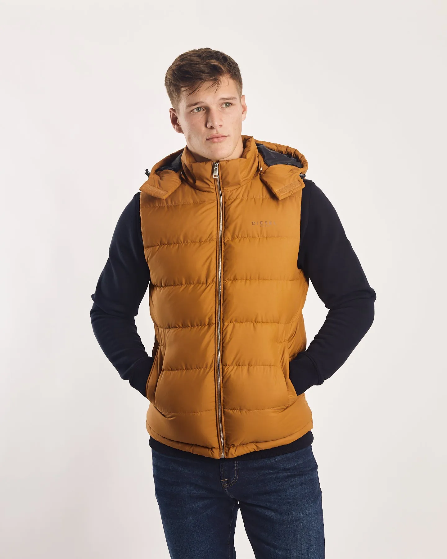 Casual Feel Samir Gilet Cathay Spice