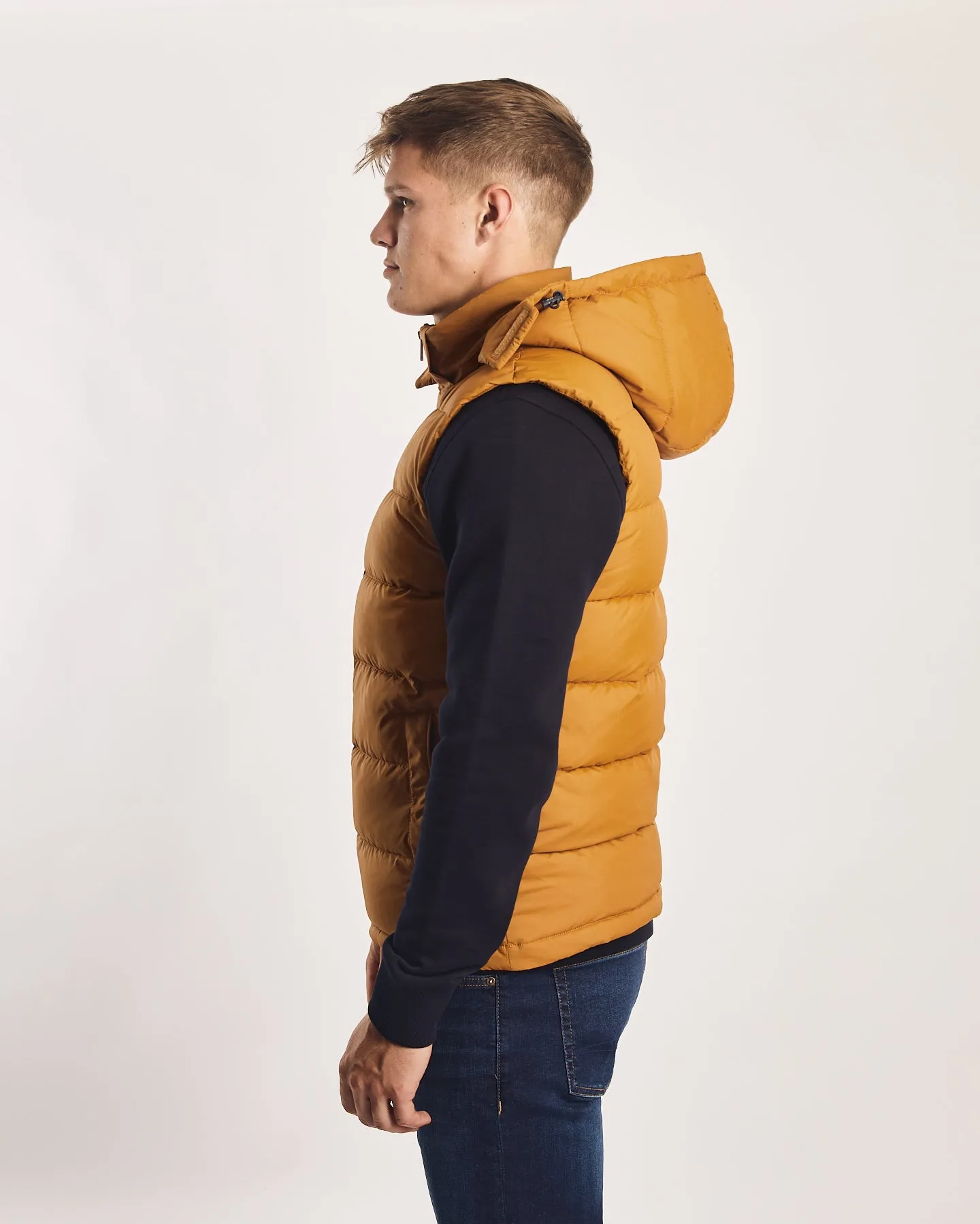 Samir Gilet Cathay Spice Smooth Flat Collar