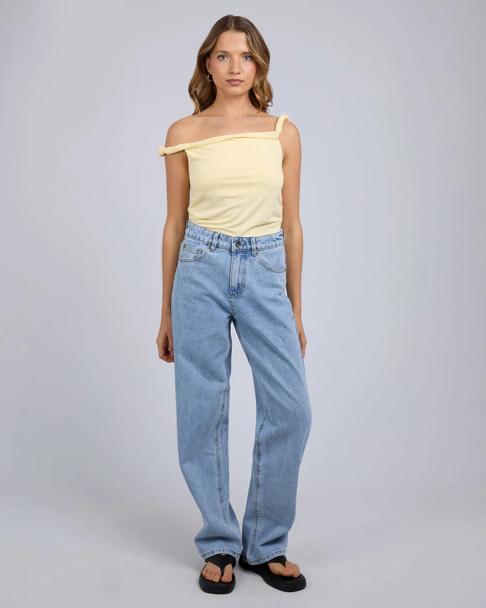 Evie Twist Tank Lemon Weekend Comfort Wear Easy Wear Option