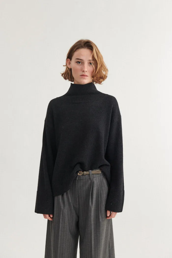 Cady T-Neck - Dark Grey Mel. Cozy Classic