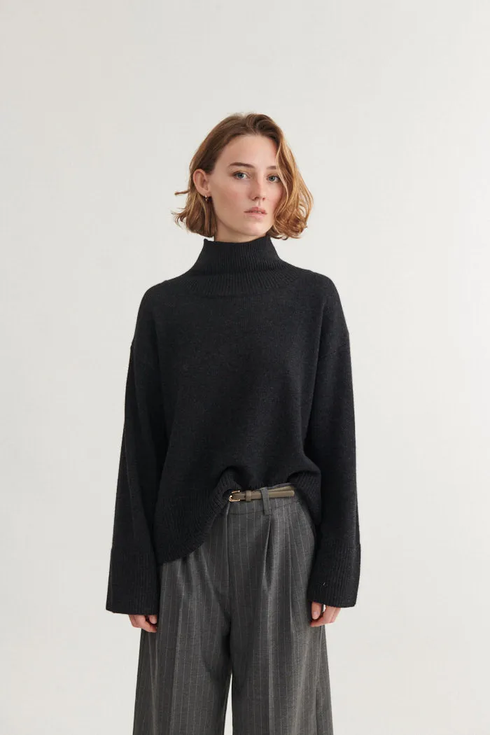 Stretchable Material Gentle Stretch Waistband Cady T-Neck - Dark Grey Mel.