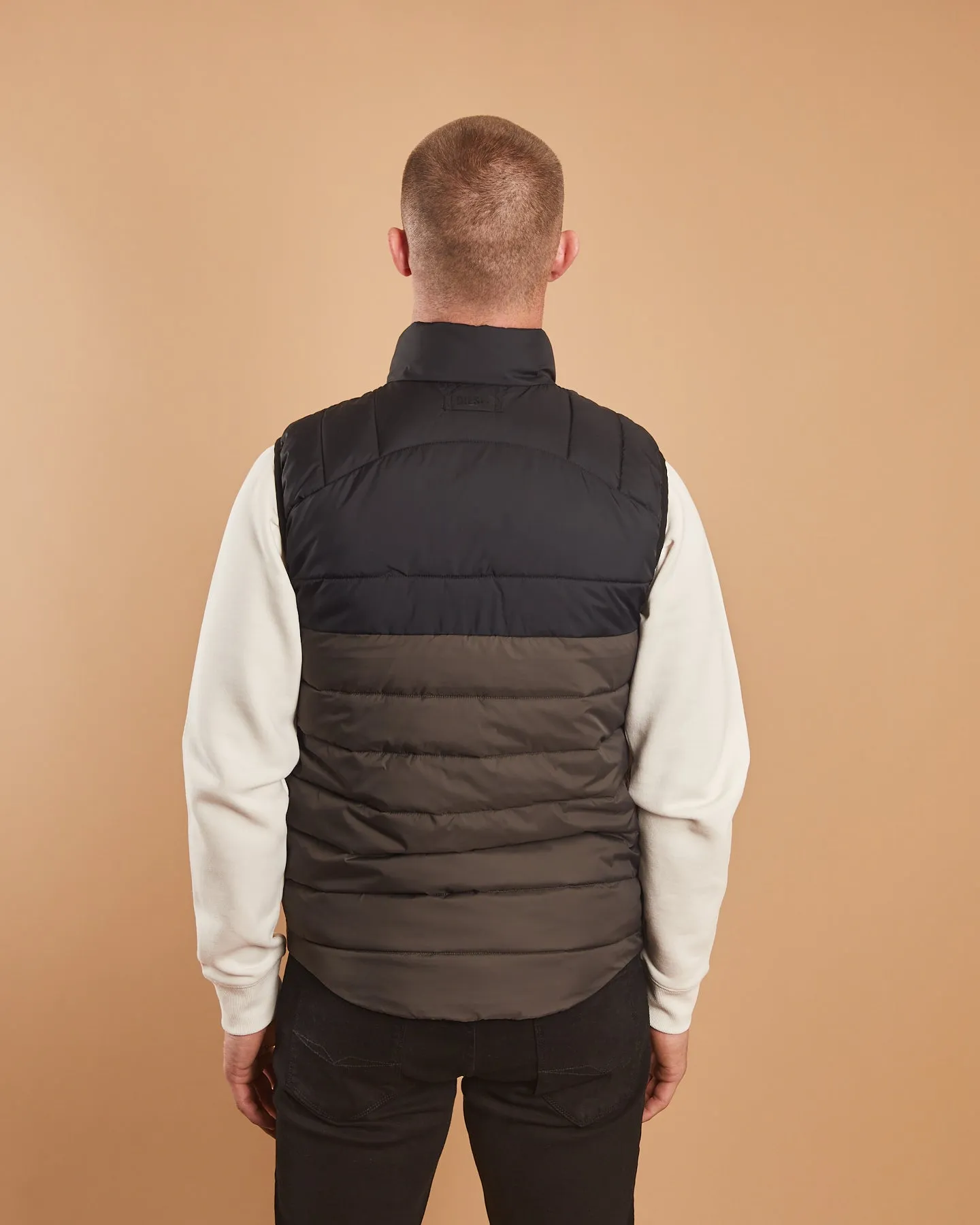 Three Layer Laminate Subtle Fashion Fit Thor Gilet Peat Moss