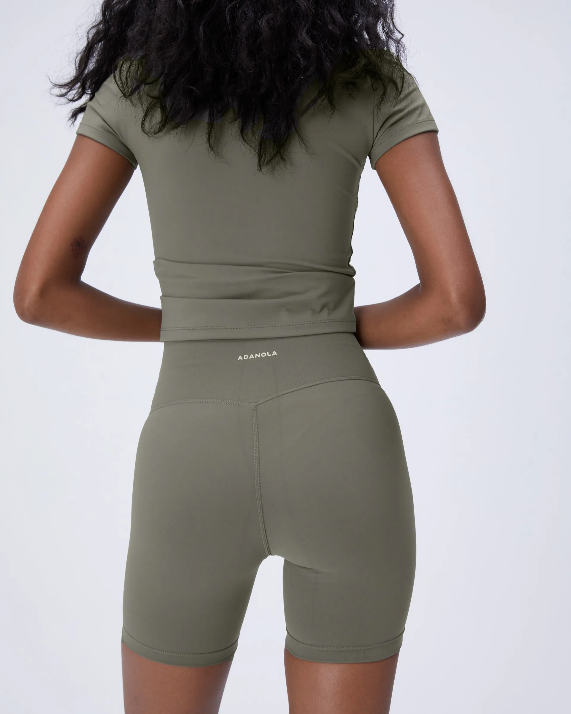 Streetwear formal alternative Ultimate Crop Shorts - Olive Green