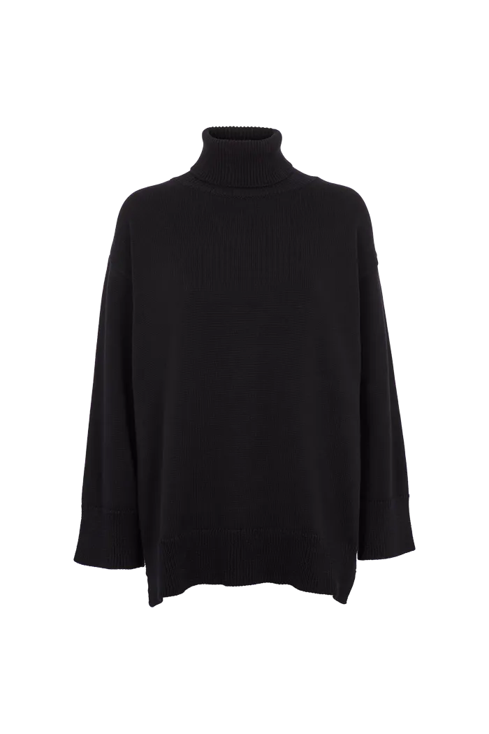 Winie T-Sweater - Black ChafeResistant Seams