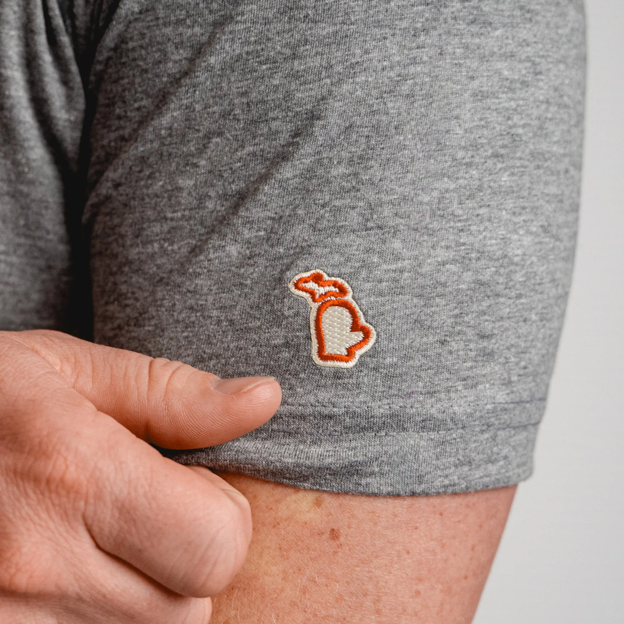 SoftenedNeckline WOODSY OWL - GIVE A HOOT (UNISEX)